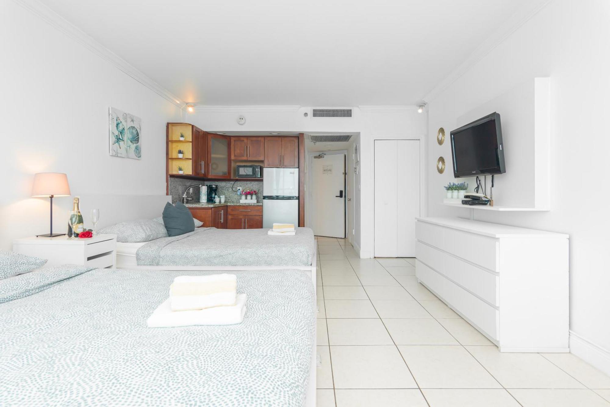 Girasole Rentals Suites Miami Beach Ngoại thất bức ảnh